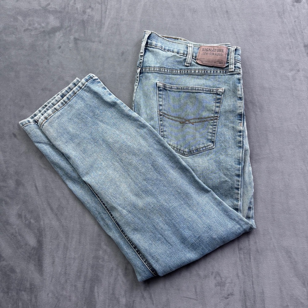 Signature Levi Strauss S67 Athletic Fit Jeans Light Wash Mens 38x34 S40196